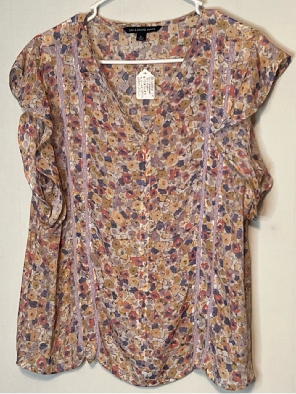 Zac & Rachel Women’s Petite Size PL Floral V-Neck Flutter Sleeve Lace Blouse.